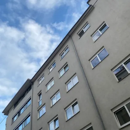 2-ZIMMER-WOHNUNG | AB SOFORT VERFÜGBAR | MIT FREIFLÄCHE ZUM WOHLFÜHLEN | NÄHE KEPLERPLATZ - Bild 3