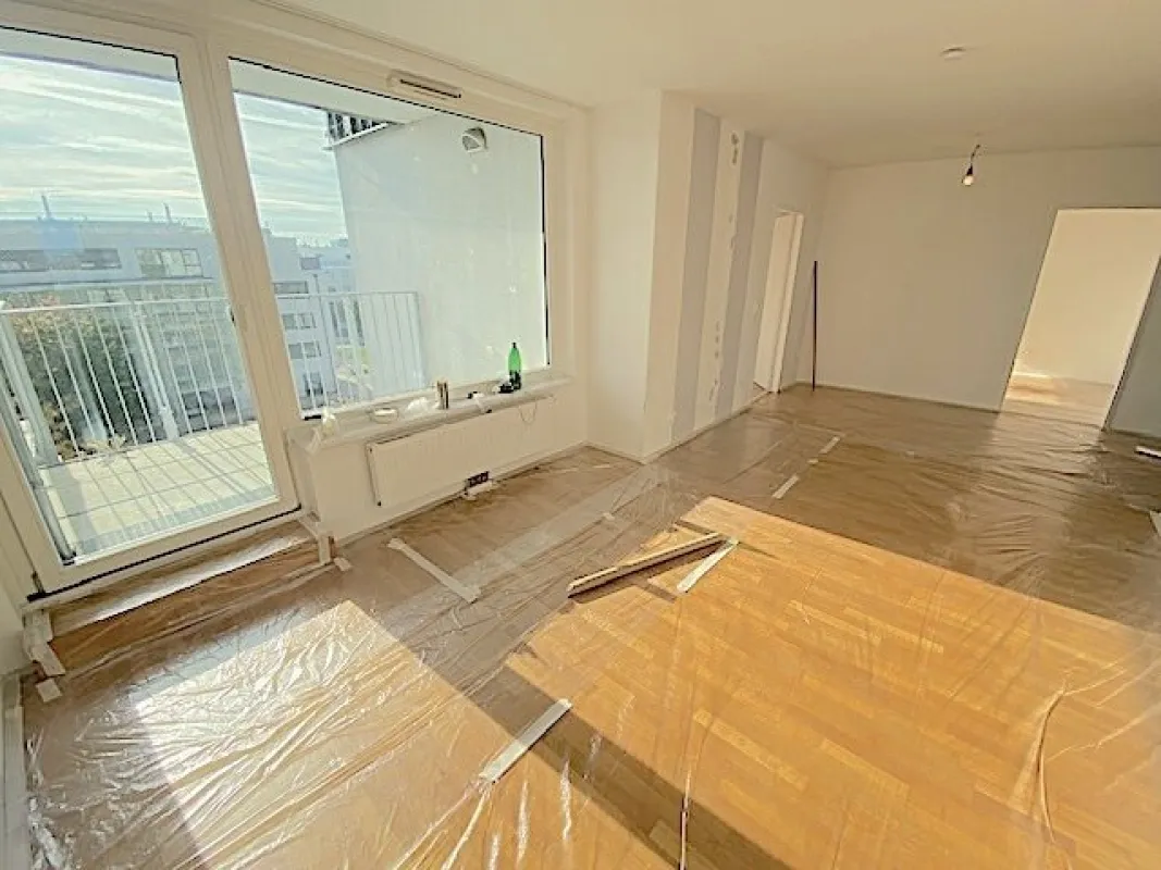 PROVISIONSFREI VOM EIGENTÜMER! 4-ZIMMER FAMILIENWOHNUNG MIT LOGGIA NAHE HIRSCHSTETTEN! - Bild 1