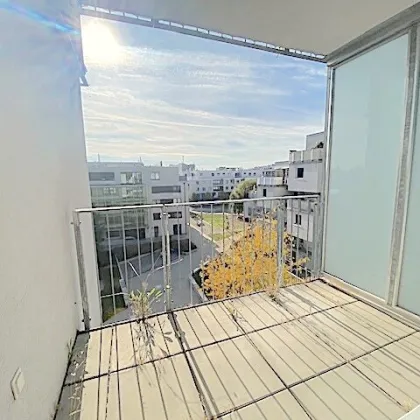 PROVISIONSFREI VOM EIGENTÜMER! 4-ZIMMER FAMILIENWOHNUNG MIT LOGGIA NAHE HIRSCHSTETTEN! - Bild 2