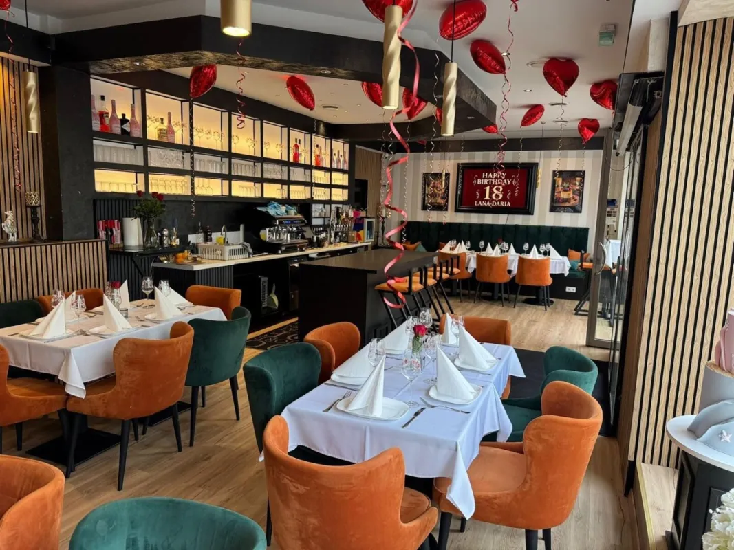 Cafe Restaurant-Konditorei-Eissalon-Catering - Bild 1