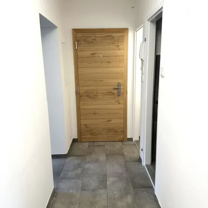 5710 Kaprun:  Ab November 2025,  neu renovierte 3 Zimmerwohnung in Ruhelage von Kaprun, Nähe Zentrum, zu vermieten. Parkplatz vorhanden! - Bild 2