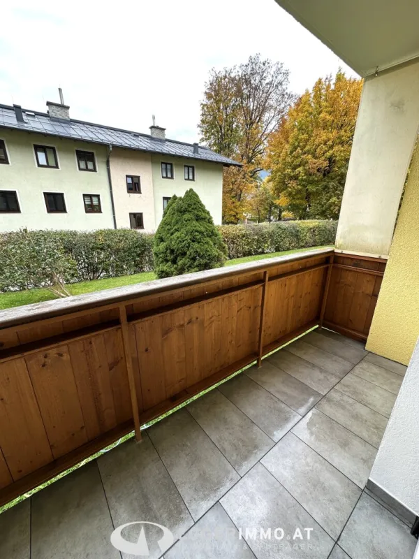 5710 Kaprun:  Ab November 2025,  neu renovierte 3 Zimmerwohnung in Ruhelage von Kaprun, Nähe Zentrum, zu vermieten. Parkplatz vorhanden! - Bild 1