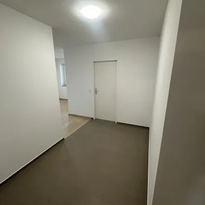 Helle Singlewohnung mit großzügiger Terrasse - Bild 3