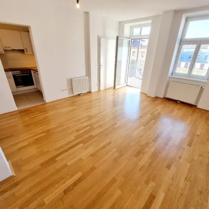 Ihr Ruhepol im 10.Bezirk mit West-Balkon zum Durchatmen! Tolle Raumaufteilung + Ideale Infrastruktur + Fairer Preis + Schönes Altbauhaus! Jetzt zugreifen! - Bild 2