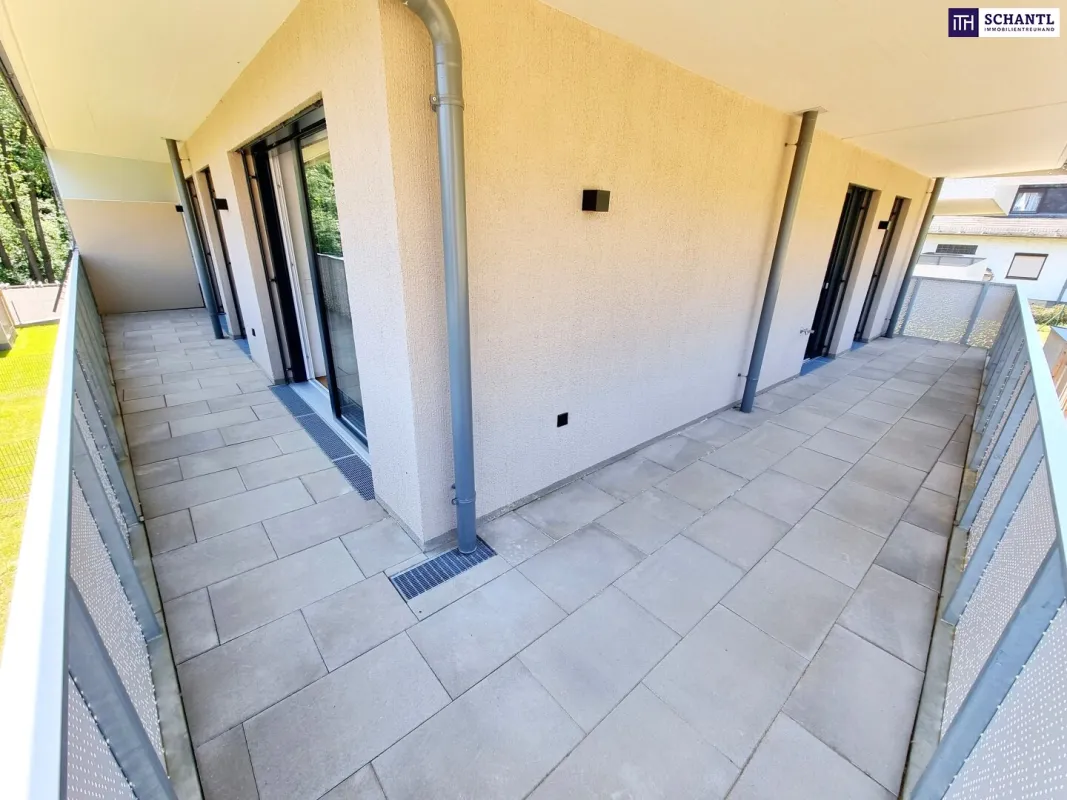 Zwischen Großstadt und Grashalm. Riesenbalkon / Riesenfreude! TOP Neubauwohnung mit viel Freiraum! Traumhafte Rundum-Terrasse + Ideale Raumaufteilung + Grün wohin das Auge reicht + Luftwärmepumpe! - Bild 1