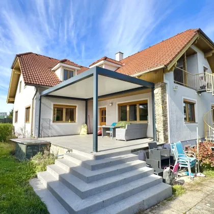 Zweifamilienhaus: 250 m², 9 Zimmer, Garten & Garage – Ihr neues Zuhause! - Bild 2