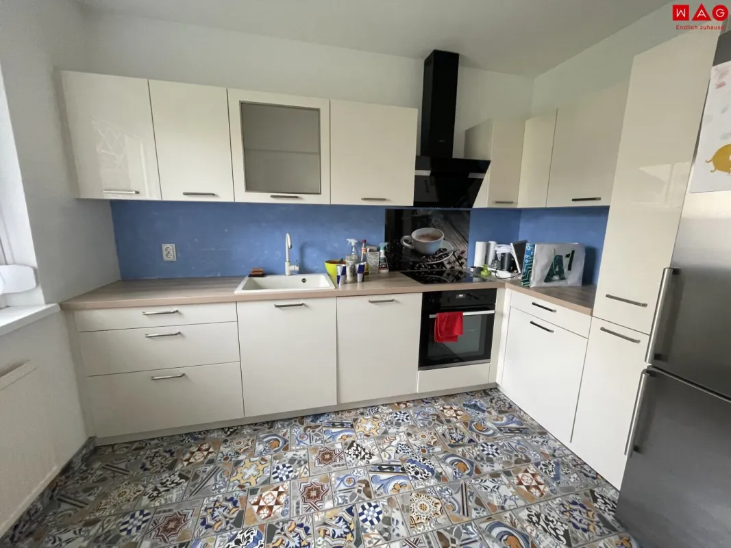 Großzügige Familienwohnung mit Balkon und Garage! - Bild 1