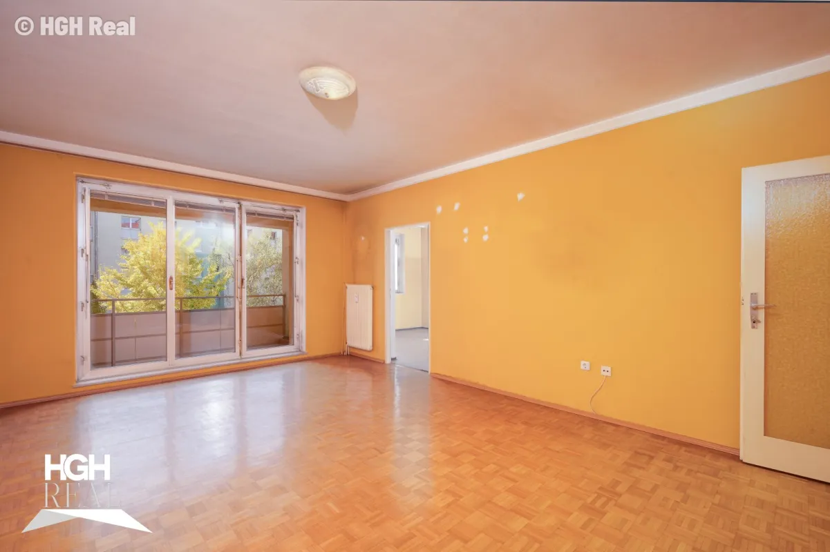 1220 Wien Helle 2-Zimmer Wohnung mit hofseitiger Loggia im 2. Liftstock Nähe U1 mit Potenzial für 3 Zimmer - Bild 1