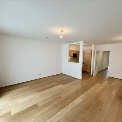2-Zimmer-Wohnung mit Loggia zum Kauf - Auf der Schmelz - top öffentliche Anbindung - Garagenmöglichkeit -  T10 - Bild 2
