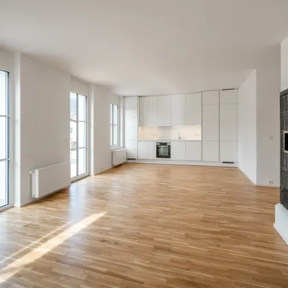 ELEGANZ TRIFFT MODERNE: Luxuriöse 3-Zimmer-Wohnung mit sonnigem Balkon inkl. Bergblick im Villenviertel zu mieten! - Bild 2