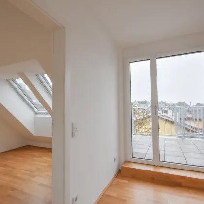 Erstbezug: Moderne Dachgeschosswohnung mit Balkon in 1180 Wien - Bild 2