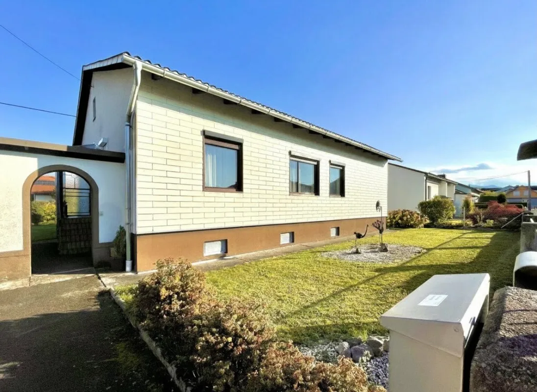 Bungalow mit großem Garten und Ausbaupotenzial in Neuzeug - Bild 1