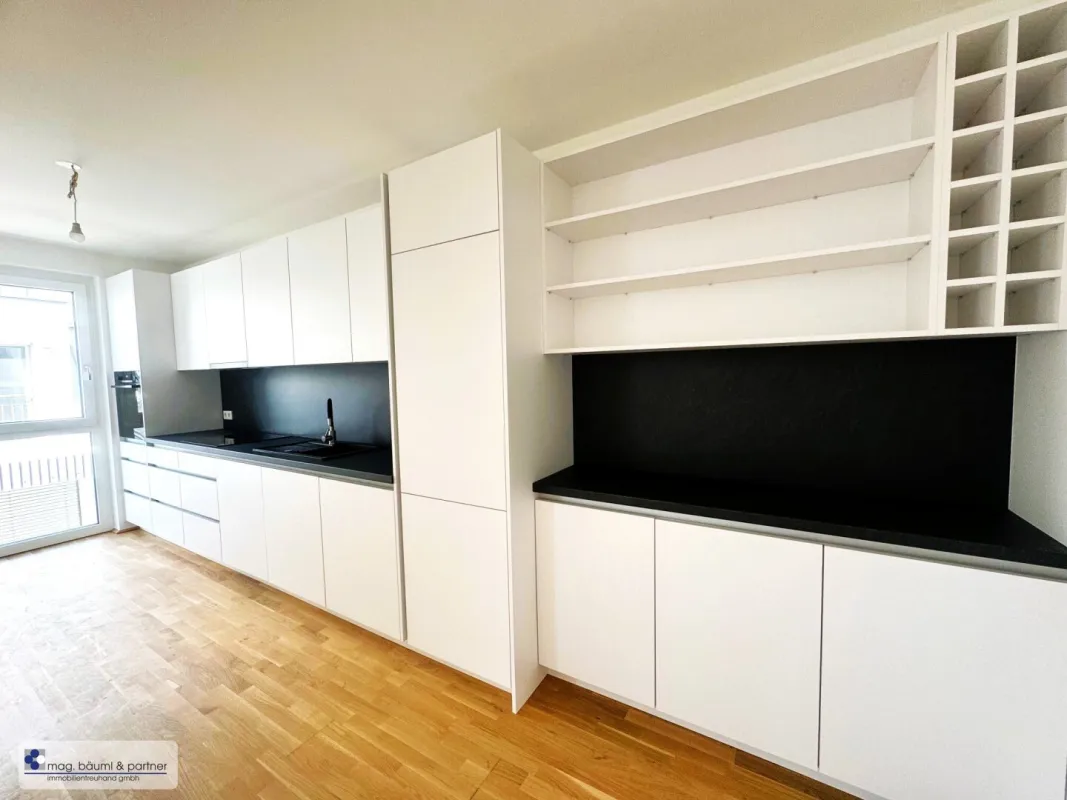 Erstbezug! 3-Zimmer-Wohnung mit Terrasse inkl. Küche in der Nähe  U1 Kagraner Platz - Bild 1