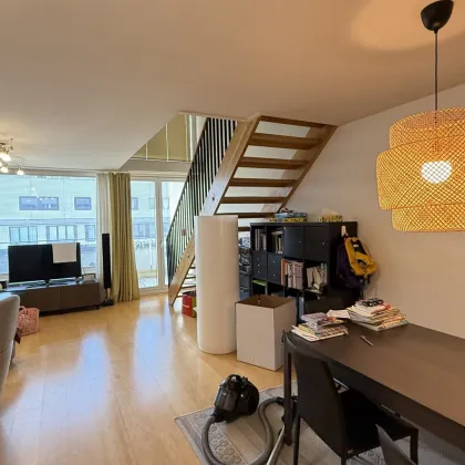 Tokiostraße / Kirschblütenpark: VIS / Japanische Schule: Möblierte 4 Zimmer-Maisonetten-Wohnung mit einer Loggia und Terrasse + optionaler Garagenstellplatz! - Bild 2