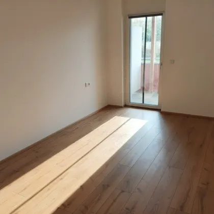 Moderne 2-Zimmer-Wohnung mit Balkon und Top-Lage in Zellerndorf - Bild 2