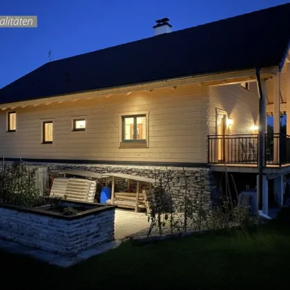 Skandinavisches Blockhaus mit Galerie, Kamin und großem Grundstück mit Fernblick - Bild 2