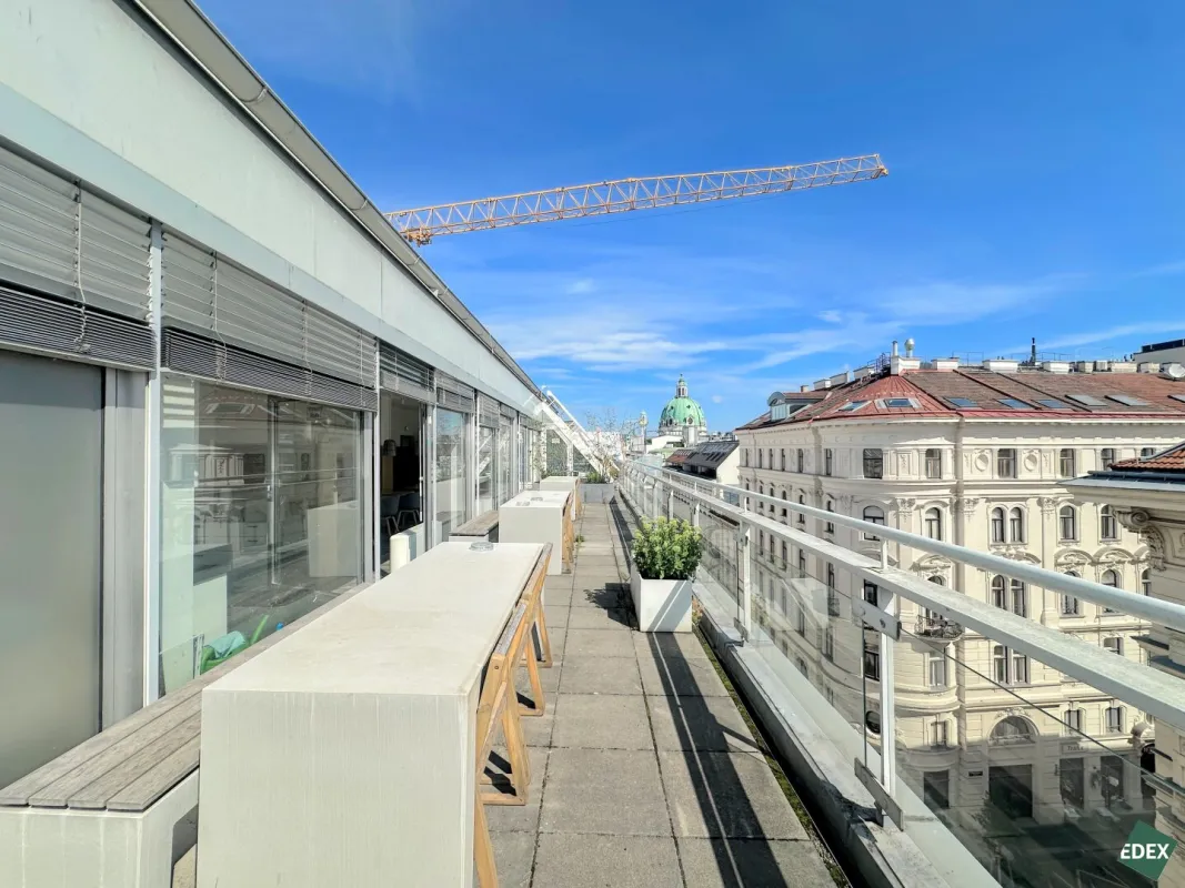 Dachgeschoßbüro mit Terrassen im exklusiven Botschaftsviertel nahe Karlsplatz - Bild 1