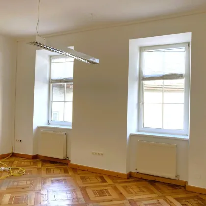 IMPOSANTE 5-ZIMMER ALTBAU-WOHNUNG mit KAISERLICHEM FLAIR in ZENTRUMSLAGE von BAD ISCHL - Bild 3