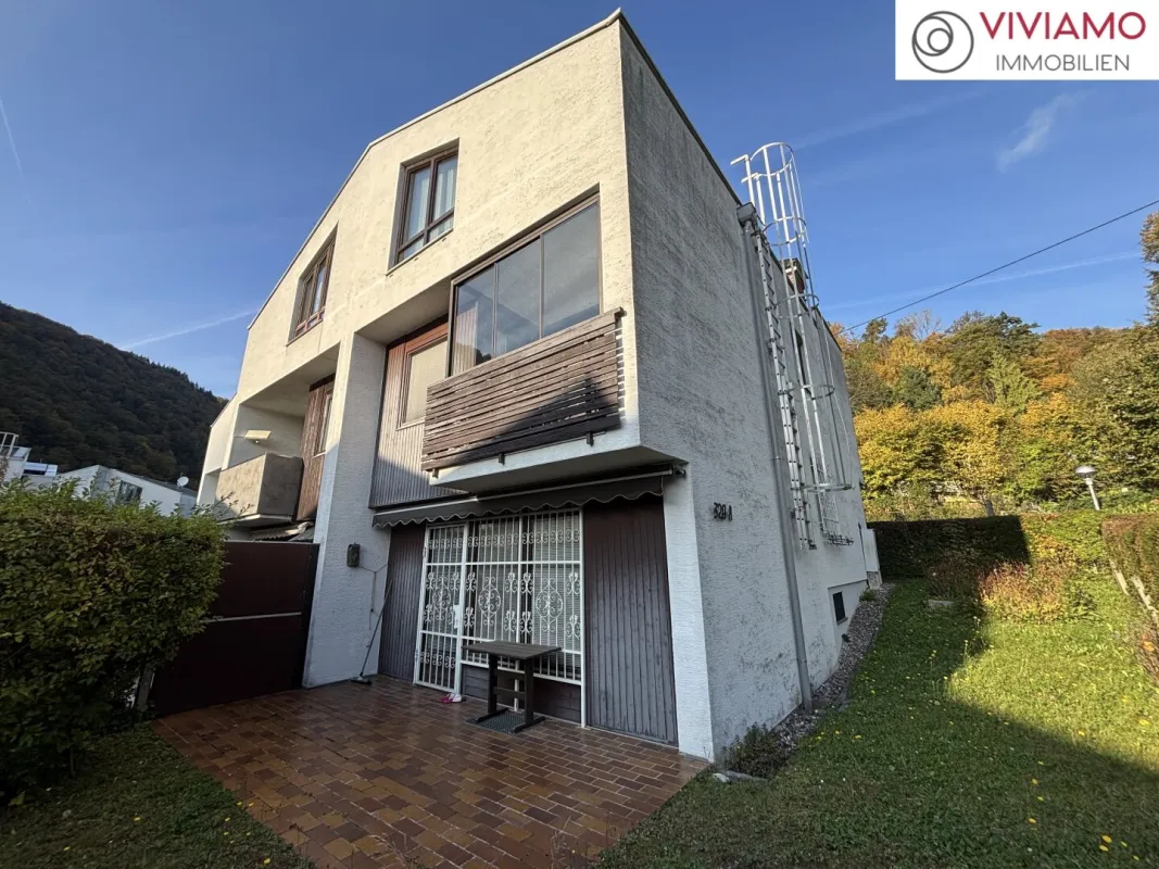 Eckreihenhaus mit Garten & Terrasse (5 Wohn- / Schlafzimmer) in gefragter Lage I Linz-Urfahr - Bild 1