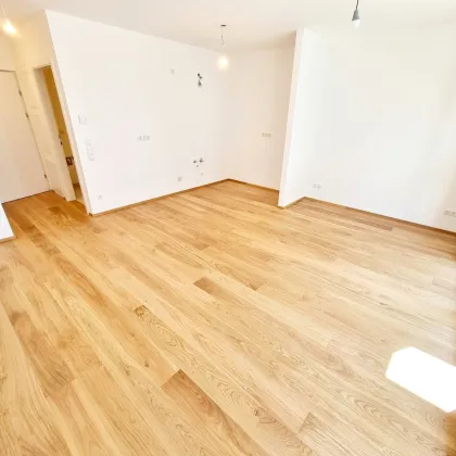 Grünblick für die Seele - Cashflow fürs Konto! Kleine Wohnung - Große Freude! Großer, hofseitiger Balkon + Blick ins Grüne + Komplette Ruhelage + Energieeffizienz + Perfekte Anbindung und Nahversorgung! Jetzt zugfreifen! - Bild 3