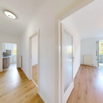 2380 Perchtoldsdorf, Top 5, drei Zimmer + Balkon, 54m²+4m², Ruhelage, 1. Stock ohne Lift, Einbauküche, Sofortbezug, Miete. € 880,-- - Bild 3