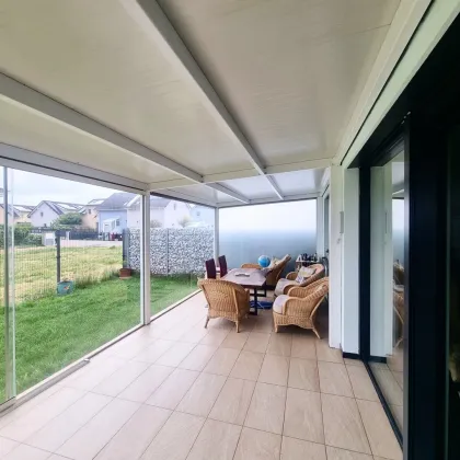 Ruhiges Wohnen vor den Toren Wiens – 6 Zimmer, 2 Bäder, Garten, Wintergarten & zwei Stellplätze - Bild 2