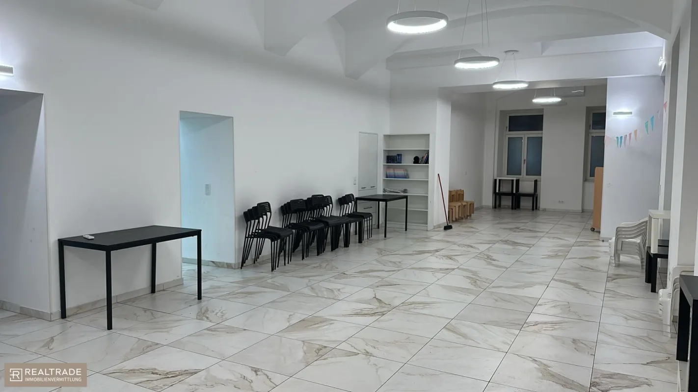 Modernes Büro im Erdgeschoss und Kellergeschoss! - Bild 1