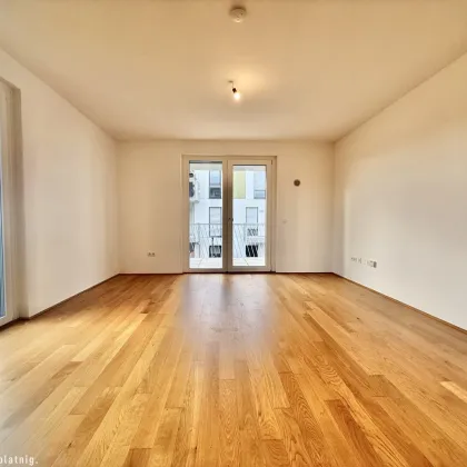 MODERN - RUHIG - GRÜN! Traumhafte 2-Zimmer-Wohnung mit Balkon in 1210 Wien! - Bild 2