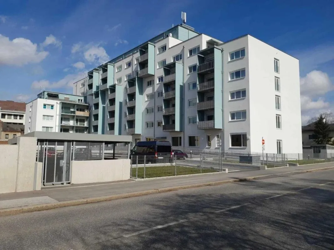 Schöne 2-Zimmer-Mietwohnung in zentraler Lage - Bild 1