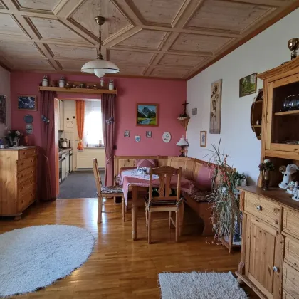 Gepflegtes Einfamilienhaus mit Pool und Garten in St. Georgen - Bild 3