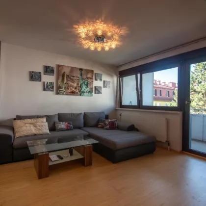 Schöne sanierte 2 Zimmer Wohnung in guter Lage - Bild 3