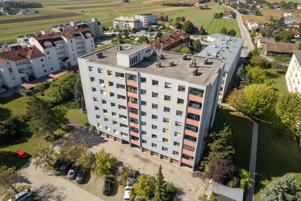 Schöne sanierte 2 Zimmer Wohnung in guter Lage - Bild 1