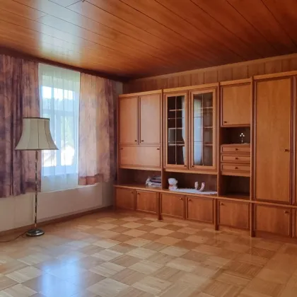 Einfamilienhaus mit großem Grundstück in idyllischer Ruhelage - Bild 2