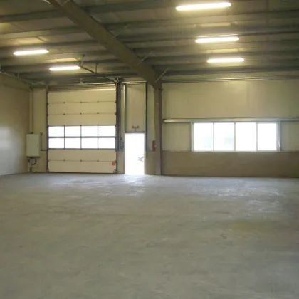 Gewerbe- und Lagerhalle zu MIETEN! - Bild 2