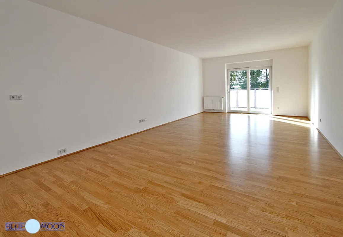 2000 Stockerau, Top 11, zwei zentrale sonnige Zimmer, Einbauküche, Südbalkon, Ruhelage, 2. Liftstock, Miete: € 950,-- - Bild 1