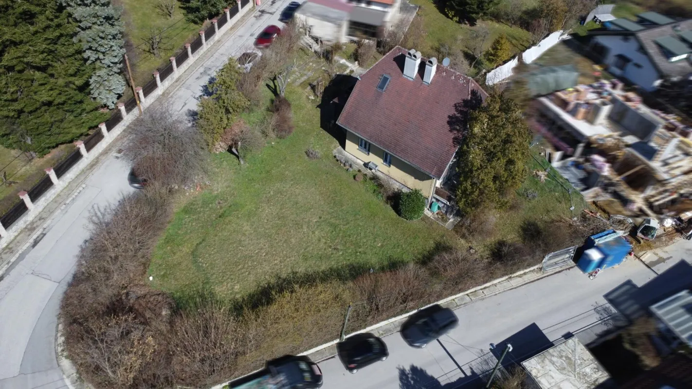 Haus mit großzügigem Grundstück in Purkersdorf - Bild 1