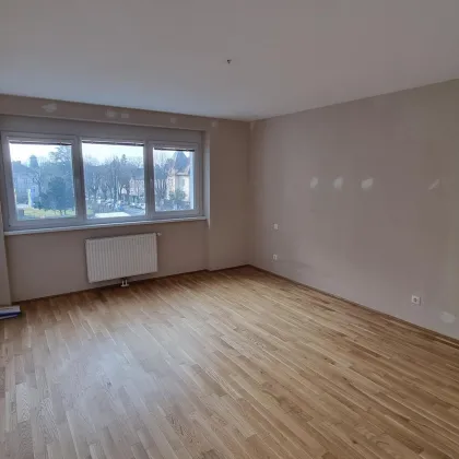 Schöne 2-Zimmer-Mietwohnung in zentraler Lage - Bild 2