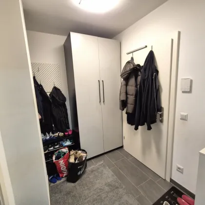 RUHEOASE - neuwertige 3-Zimmer Gartenwohnung mit TG-Platz - Barrierefrei - Bild 2