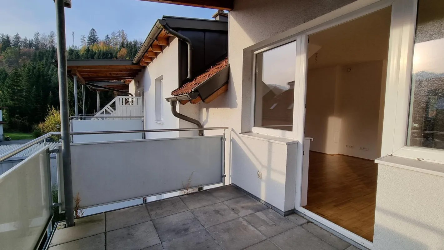 3 Monate mietzinsfrei wohnen!! 4-Zimmer-Dachgeschoss-Mietwohnung mit Balkon - Bild 1