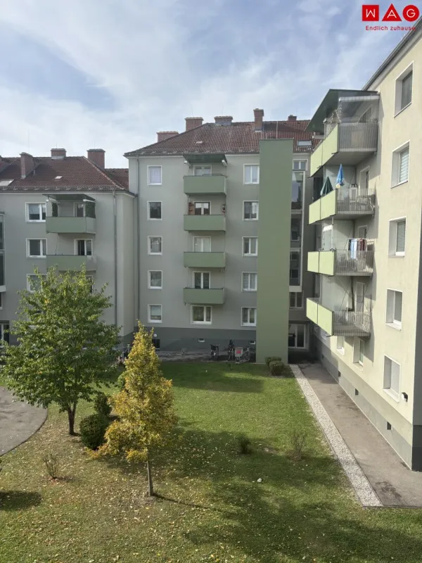 Wohlfühlen leicht gemacht - Gepflegte 2-Zimmer-Wohnung mit durchdachtem Grundriss & eigenem Parkplatz - Bild 1