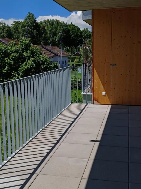 Wunderschöne 3-Zimmer-Wohnung mit Südbalkon! - Bild 1