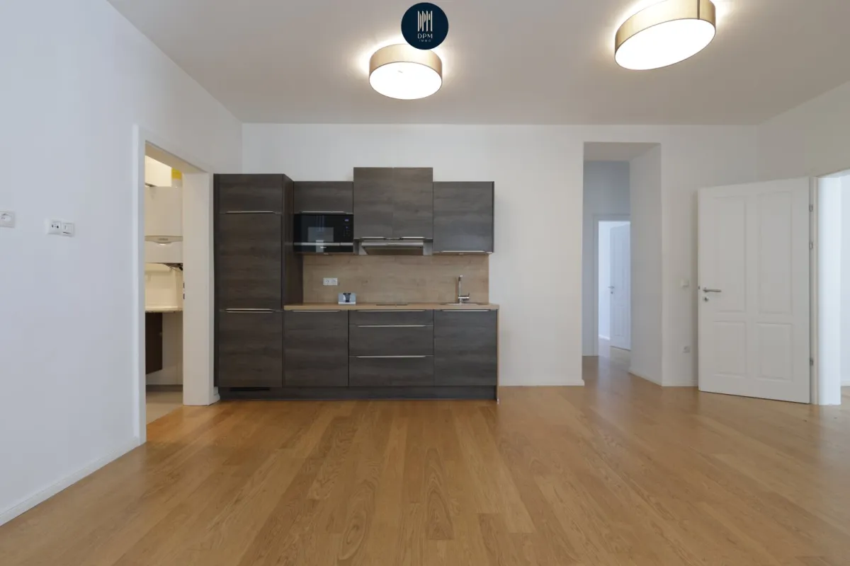 Wundervoll aufgeteilte 5-Zimmer Altbauwohnung in zentraler Lage! - Bild 1