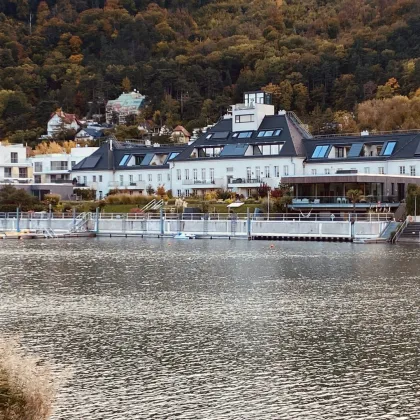UNIKAT - großzügige und repräsentative 4 Zimmer Wohnung mit direktem Zugang zum Wasser und eigenem Bootsanlegeplatz - Bild 2
