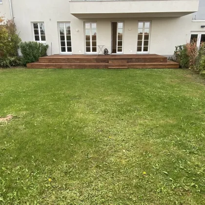 UNIKAT - großzügige und repräsentative 4 Zimmer Wohnung mit direktem Zugang zum Wasser und eigenem Bootsanlegeplatz - Bild 3