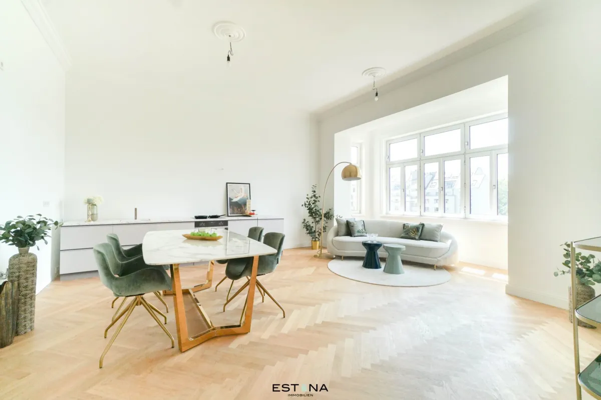 Stilvolle Altbauperle mit Balkon in begehrter Lage – freier Mietzins möglich - Bild 1