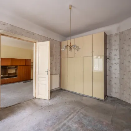 ++NEU++ sanierungsbedürftige 2-Zimmer-Wohnung in sehr guter Lage direkt am Augarten - Bild 3