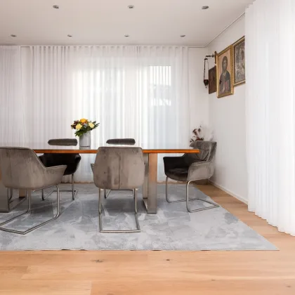Pool, Outdoor-Kitchen & 4 Terrassen: Exklusive Doppelhaushälfte in Perchtoldsdorf! - Bild 2