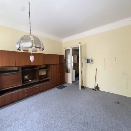 Wohnung mit Potential: Sanierungsbedürftige 2-Zimmer Wohnung nahe Augarten - Bild 2