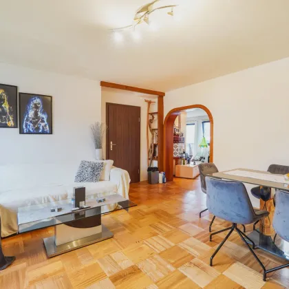 *Großzügige Maisonette Wohnung* Einzigartiges Potenzial mit Balkon und Loggia in Kapfenberg - Bild 3