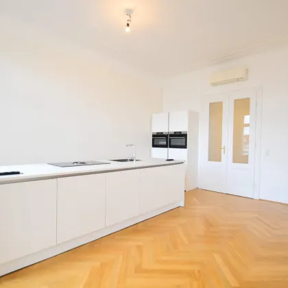 6-Zimmer Altbauwohnung mit Balkon und Klimaanlage in attraktiver Lage des 7. Bezirks - Bild 2